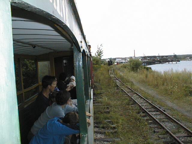 Oly D320-L. SOOC. ?Labor Day Weekend? 2002. Narrow-gauge steam-train excursion, Portland (ME) waterfront.